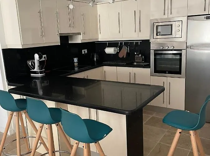 Apartament Luxurious, Confy & Sunny In The Hearth Of Puerto Banus Marina